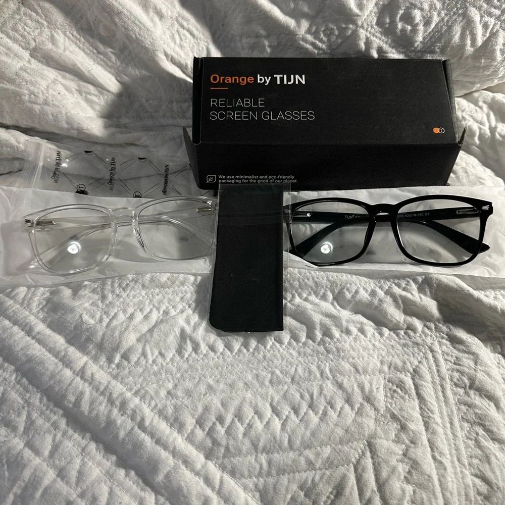 Blue Light Glasses (2- black and clear)